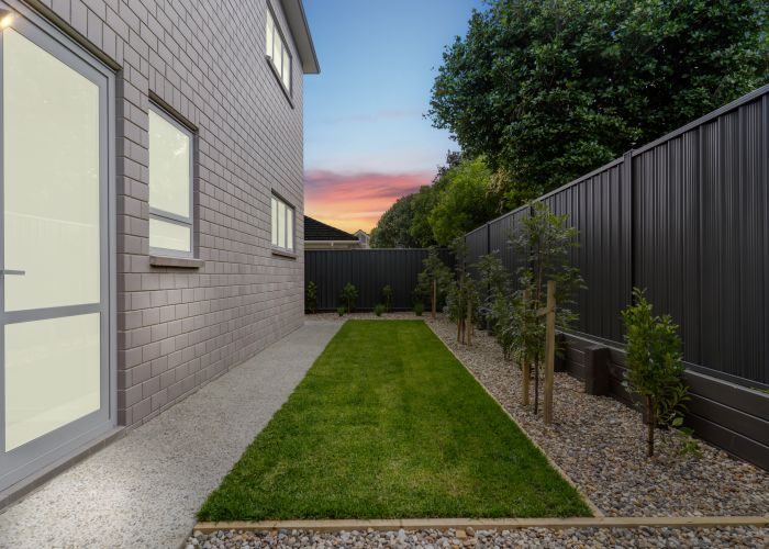  at 1/13 Clarke Road, Onehunga, Auckland