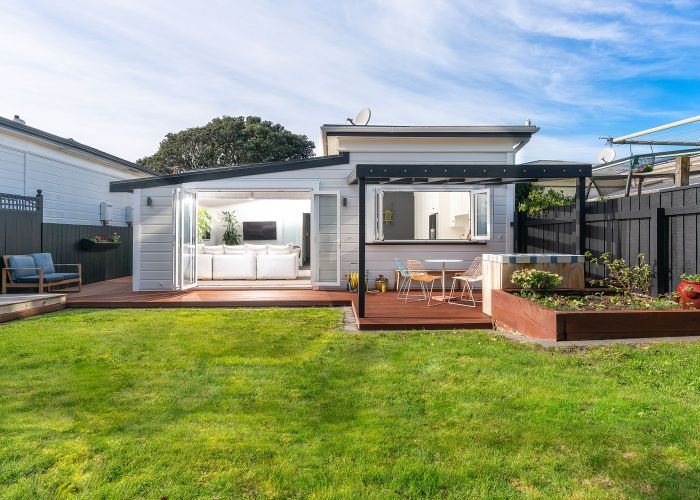  at 56 Derwent Street, Island Bay, Wellington