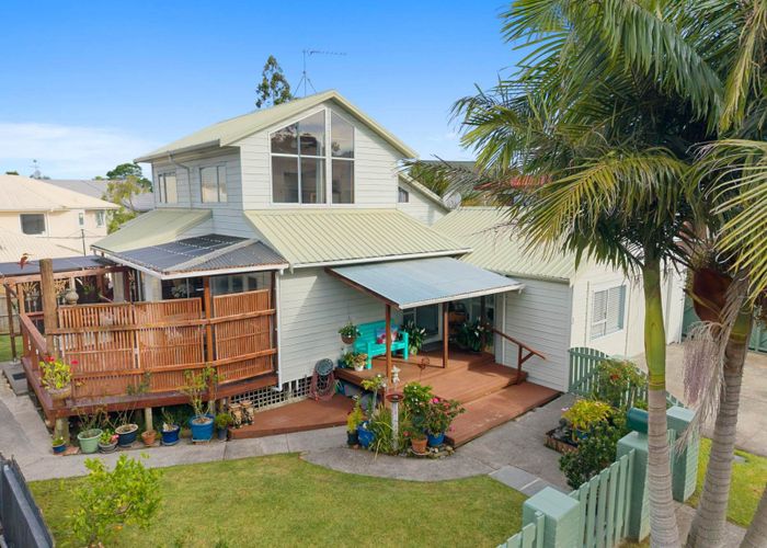  at 3 Sailfish Drive, West Harbour, Waitakere City, Auckland