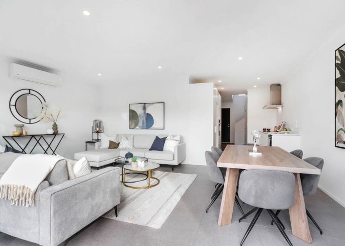  at 40 Vincent McGrath Crescent, Swanson, Auckland