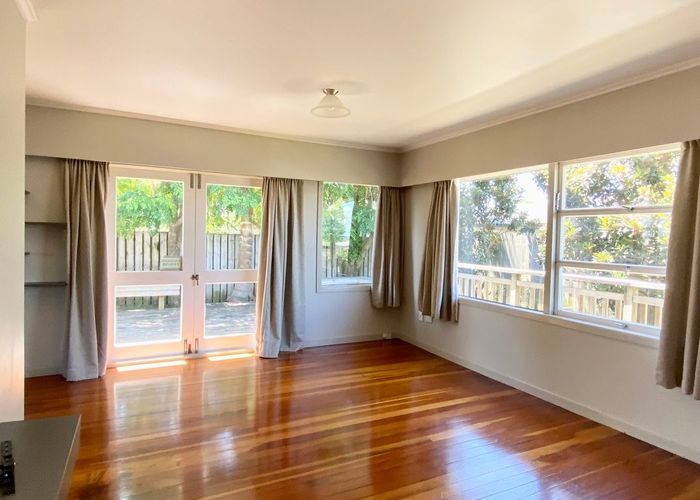  at 11a Waione Avenue, Te Atatu Peninsula, Waitakere City, Auckland