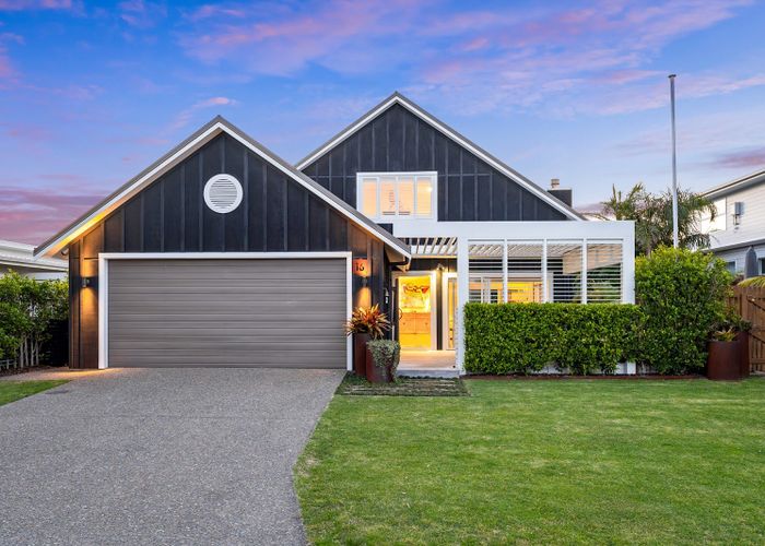  at 16 Te Mana Street, Omaha