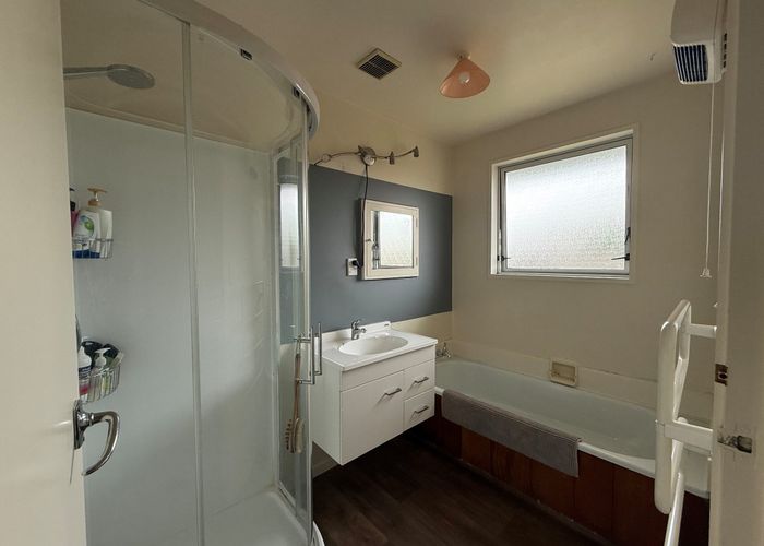  at 1/498 Linwood Avenue, Woolston, Christchurch City, Canterbury