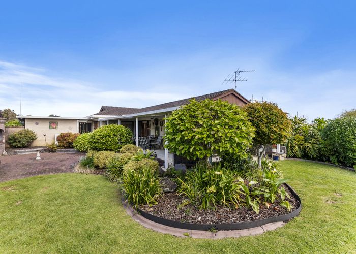  at 11 Broman Place, Half Moon Bay, Auckland