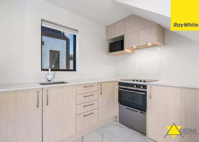  at 10/81 Kervil Avenue, Te Atatu Peninsula, Waitakere City, Auckland