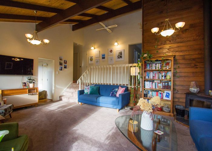  at 9 Bushland Grove, Paparangi, Wellington