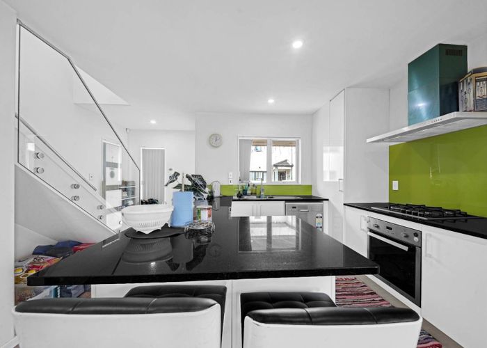  at 21 Sohum Place, Papatoetoe, Manukau City, Auckland