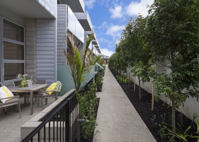  at 401 Murphys Rd, Flat Bush, Manukau City, Auckland