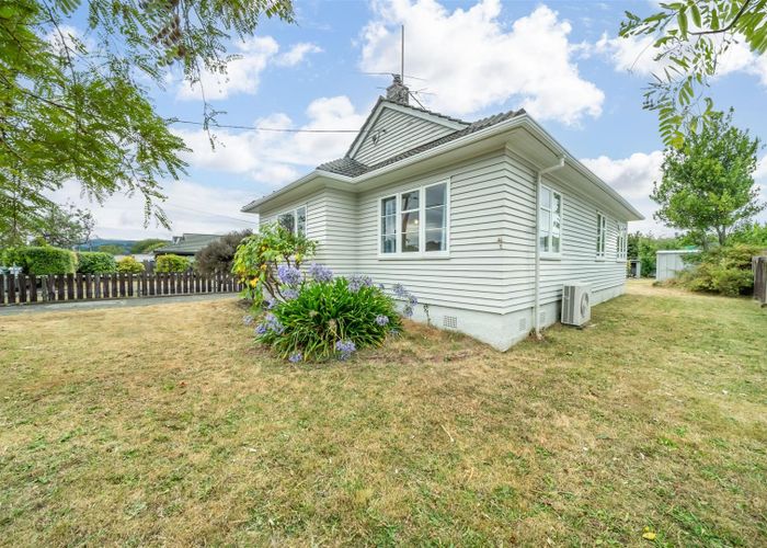  at 8 Mcparland Street, Ebdentown, Upper Hutt