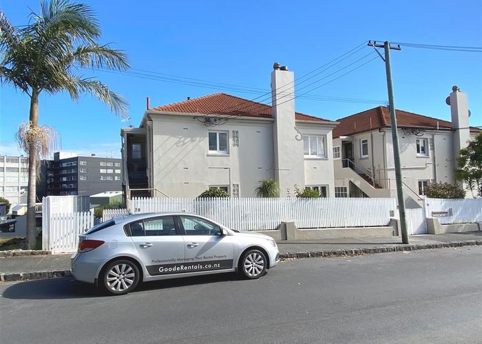  at 2/28 St Georges Bay Road, Parnell, Auckland City, Auckland