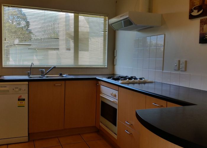  at 31 Bronzewing, Unsworth Heights, North Shore City, Auckland