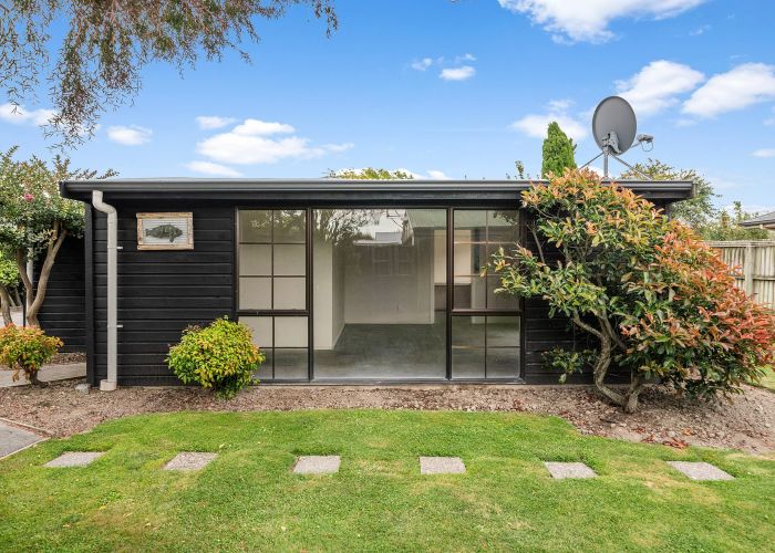  at 77 Farquhars Road, Redwood, Christchurch