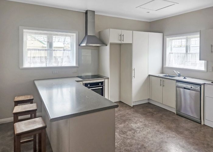  at 52 Bell Road, Waiwhetu, Lower Hutt, Wellington