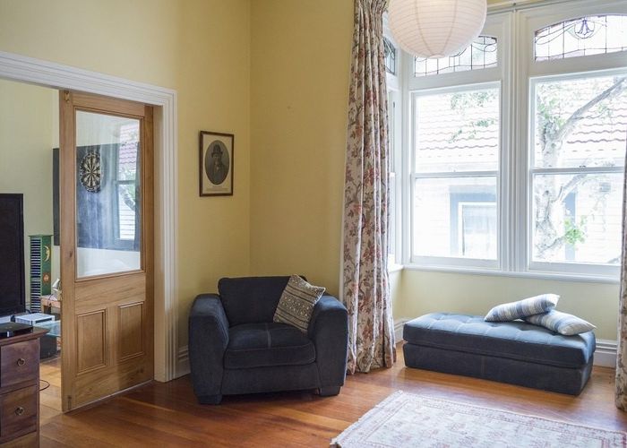  at 176 Derwent Street, Island Bay, Wellington