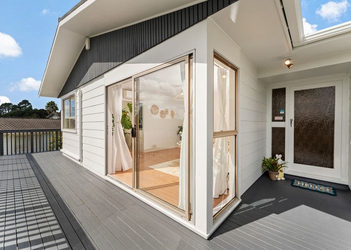 at 2/1 Cantina Avenue, Bayview, Auckland