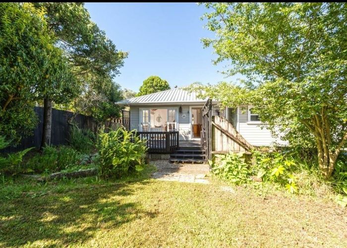  at 1/84 West Coast Road, Glen Eden, Waitakere City, Auckland