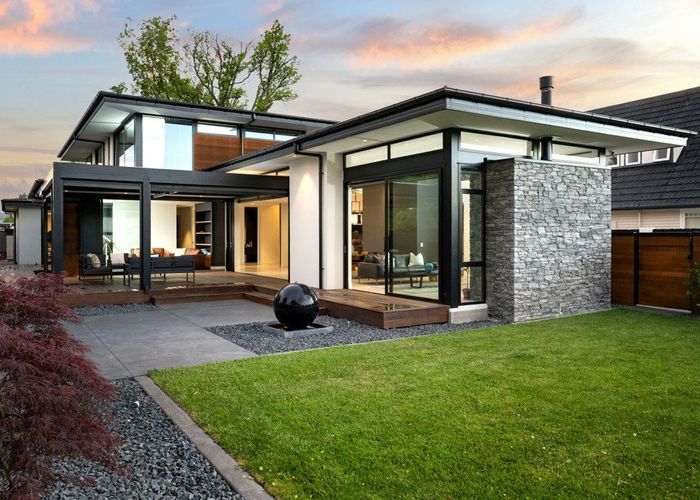  at 49 St Andrews Square, Strowan, Christchurch City, Canterbury