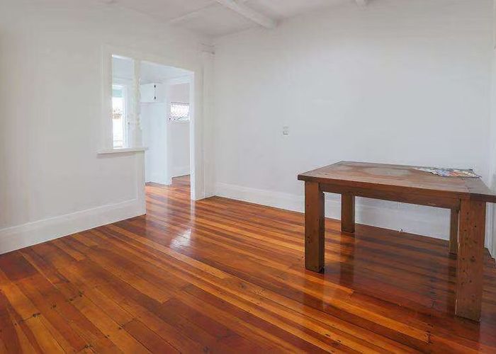  at 95 Rosedale Road, Rosedale, North Shore City, Auckland