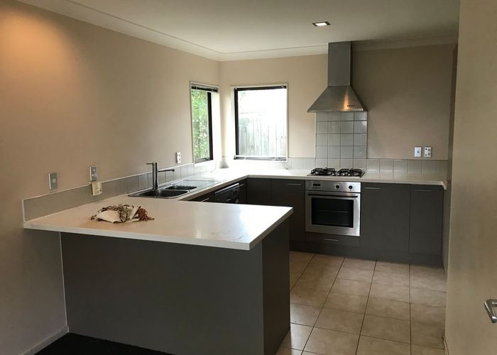  at 15 Janway Avenue, Flat Bush, Manukau City, Auckland