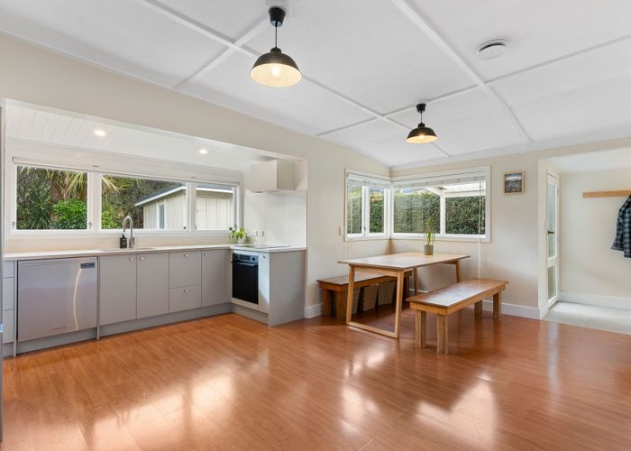  at 17A Knox Road, Swanson, Auckland