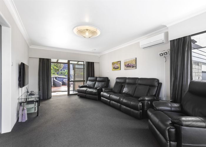  at 19 Glendale Drive, Dinsdale, Hamilton