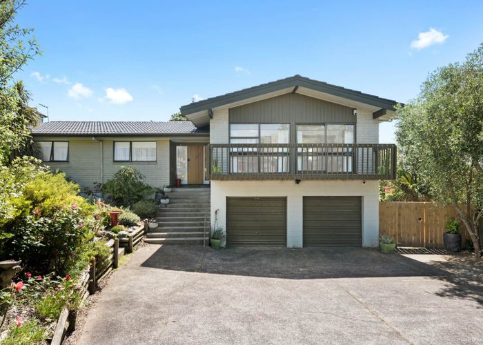  at 83 Stanaway Street, Hillcrest, Auckland