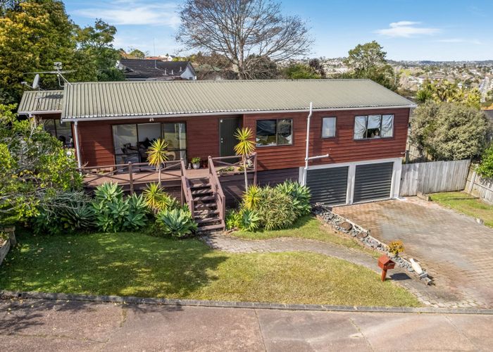  at 5 San Bernadino Drive, Henderson, Waitakere City, Auckland