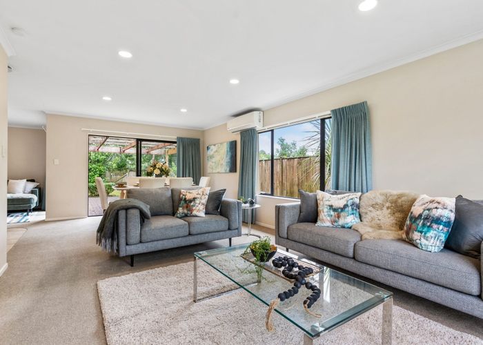  at 44 Blackwood Drive, Wattle Downs, Manukau City, Auckland