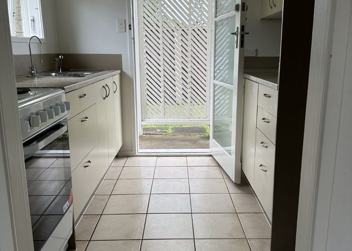  at 1/5 Ashcroft Ave, Mangere Bridge, Manukau City, Auckland