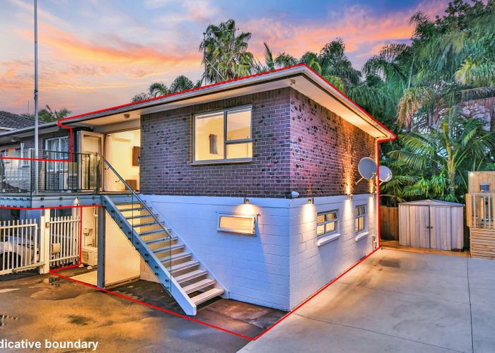  at 5/5 Lyon Avenue, St Lukes, Auckland