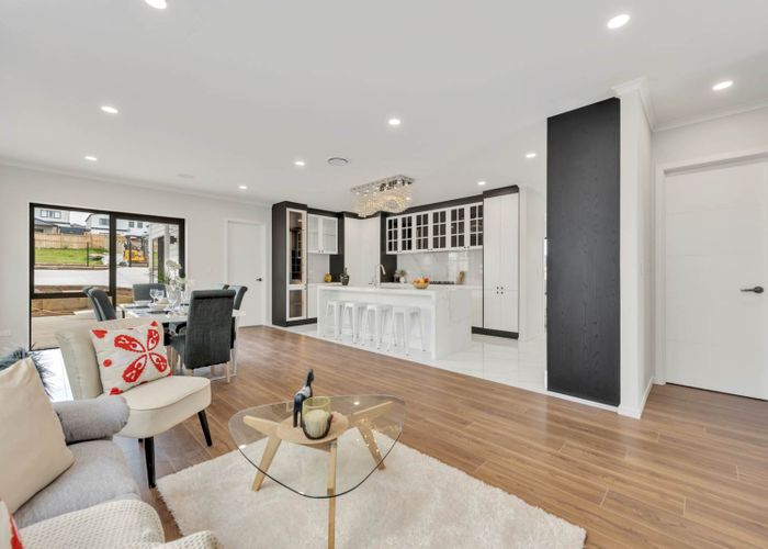  at 14 Dungloe Avenue, Flat Bush, Auckland