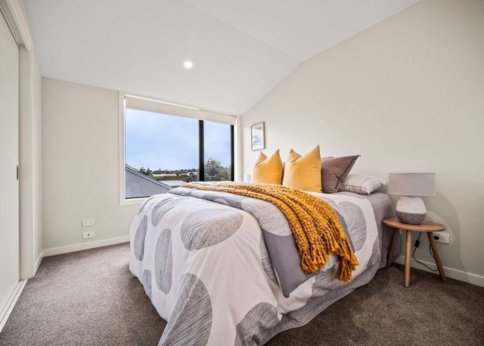  at 9D De Luen Street, Point Chevalier, Auckland City, Auckland
