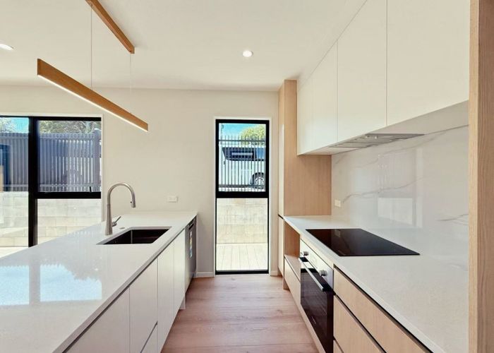  at 7E Springside Place, New Lynn, Waitakere City, Auckland