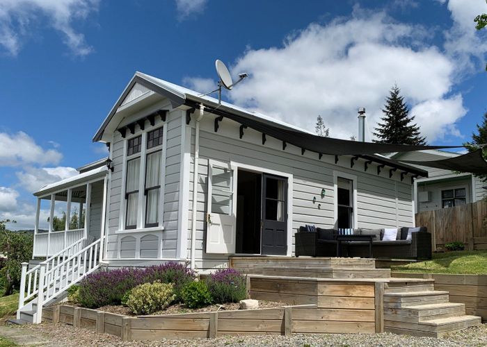  at 16 Kiwi Road, Taihape, Rangitikei, Manawatu / Whanganui