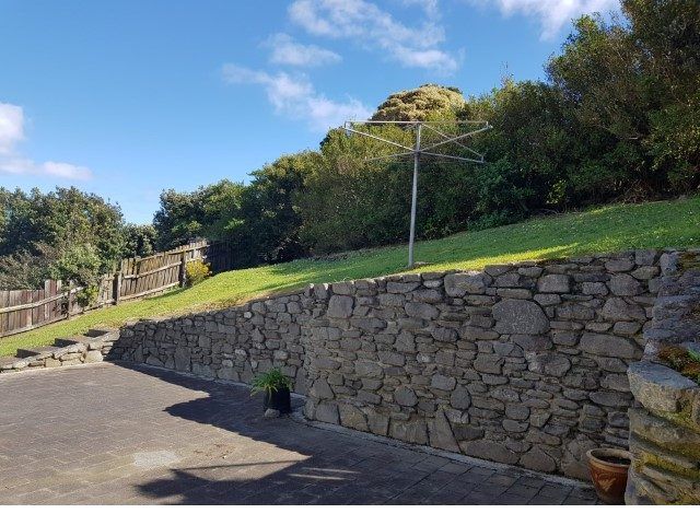  at 9 Gloaming Hill, Titahi Bay, Porirua, Wellington