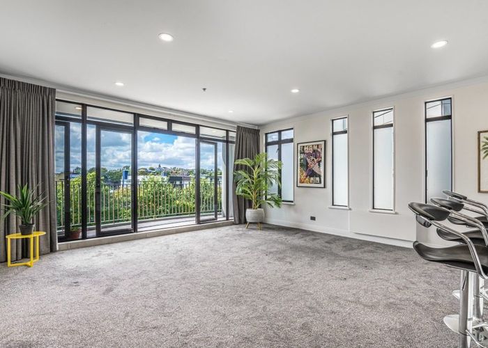  at 2A/36 James Cook Crescent, Remuera, Auckland City, Auckland