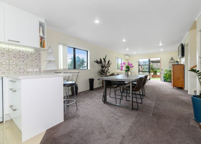  at 1/15 Harbour View Road, Te Atatu Peninsula, Waitakere City, Auckland