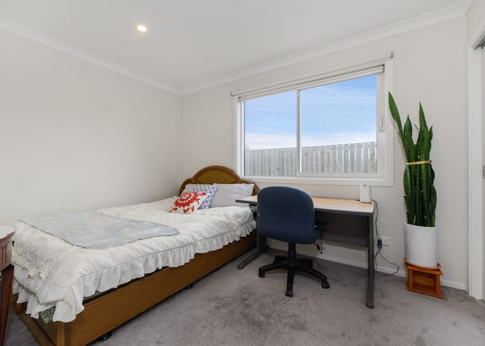  at 33B Lake Road, Northcote, North Shore City, Auckland