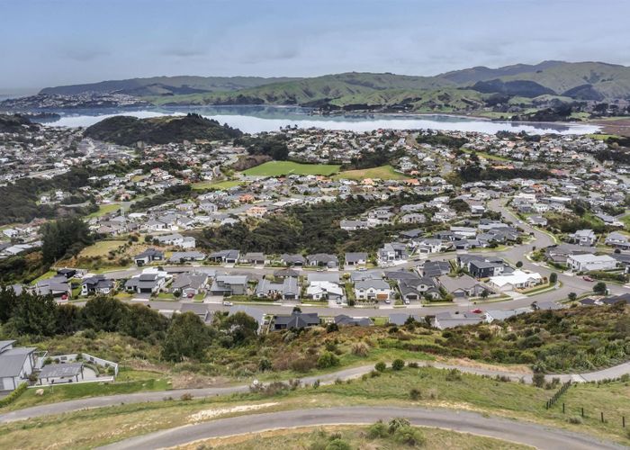  at 31 Pacific View, Whitby, Porirua