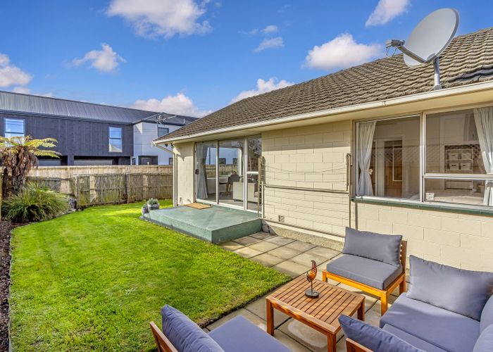 at 2/1a Cameron Street, Sydenham, Christchurch City, Canterbury