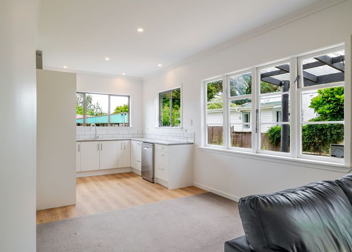  at 38 Savage Crescent, West End, Palmerston North, Manawatu / Whanganui