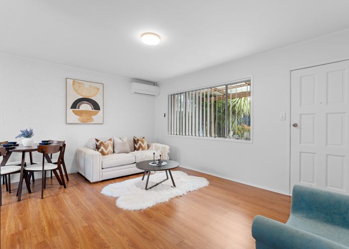  at 4/83 Birkdale Road, Birkdale, North Shore City, Auckland