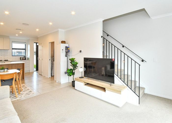  at 39 Periko Way, Takanini, Auckland