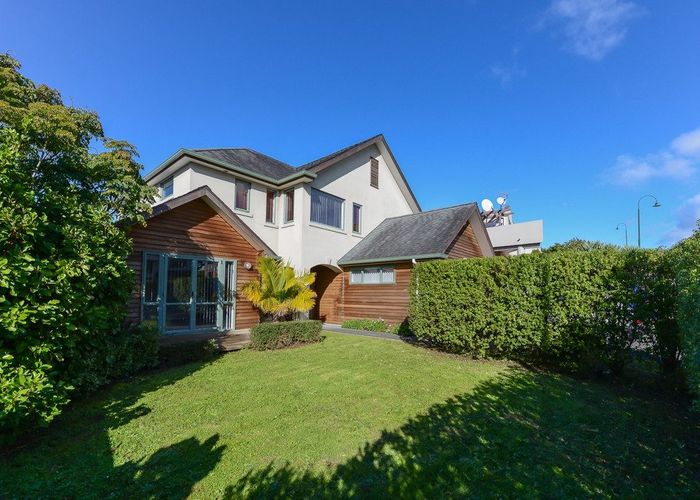  at 76 Medallion Drive, Albany, North Shore City, Auckland