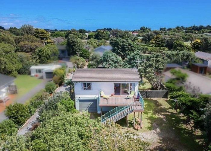  at 10 Konini Crescent, Waikanae Beach, Waikanae