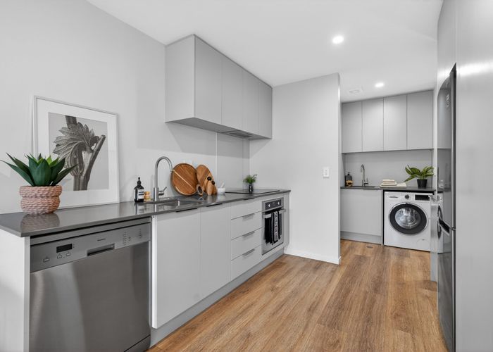  at 8/25 Bush Street, Naenae, Lower Hutt, Wellington