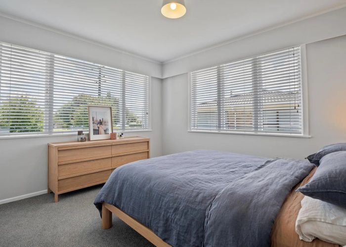  at 5 Wallace Road, Mangere Bridge, Auckland