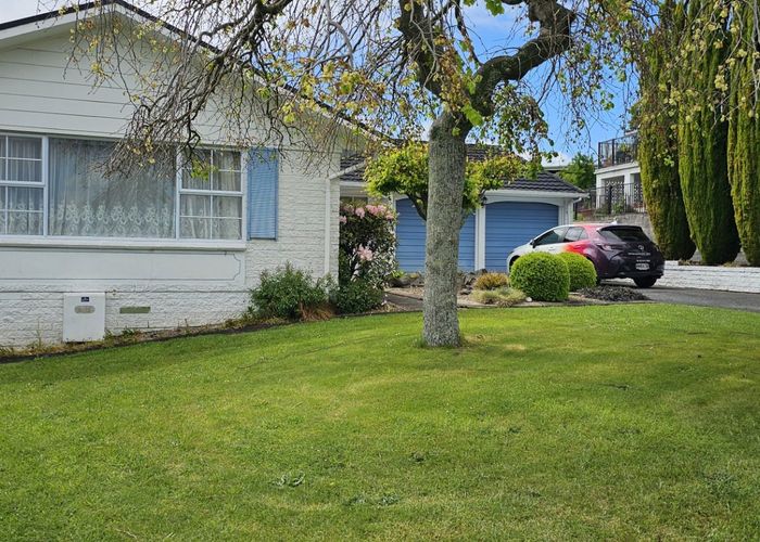  at 65 Poaka Avenue, Dinsdale, Hamilton