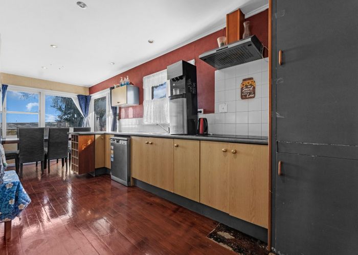  at 8 Braeburn Place, Takanini, Papakura, Auckland