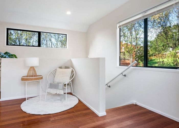  at 2/64 Langana Avenue, Browns Bay, Auckland